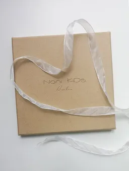 NoniKids Berlin NoniKids Berlin NoniKids Geschenkebox * One Little Year * rose | GOTS & Bio – Produktbild 1 von 1