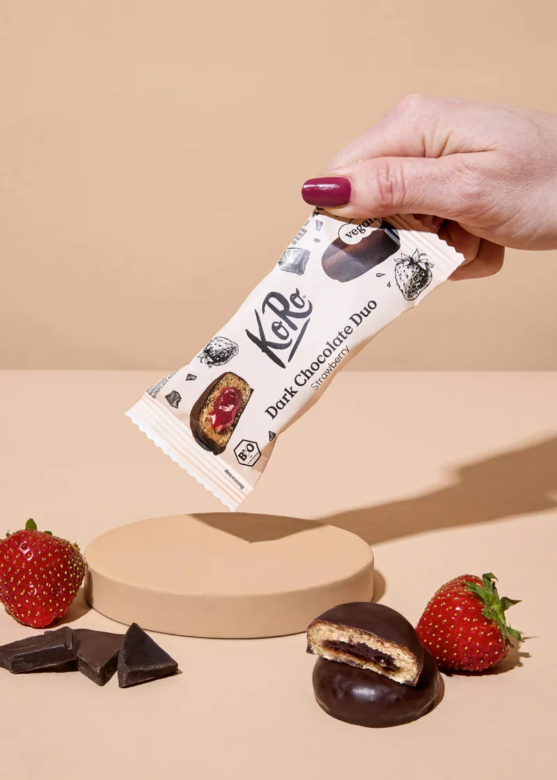 KoRo Bio Dark Chocolate Duo Strawberry | 2 x 20 g – Produktbild 3 von 5