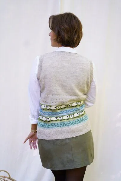 Haus of Namaste Haus of Namaste Fair Isle Sweater Vest: Hand-Spun 100% Lammwolle | Nachhaltig & Ethisch – Produktbild 3 von 4
