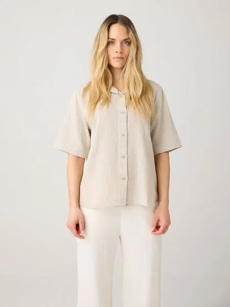 KnowledgeCotton Apparel KnowledgeCotton Apparel Lockere kurzarm Hemdbluse mit Struktur aus Bio-Baumwolle, Grün-twill, – Produktbild 1 von 4