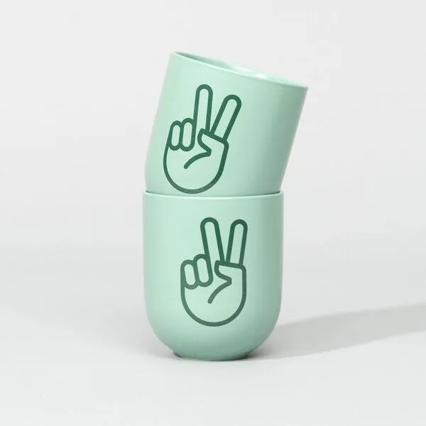 Fyngers Fyngers Handgemachter Becher aus Porzellan - Modell PEACE - Füllmenge 330ml - Mattlasur, Türkis, – Produktbild 2 von 4