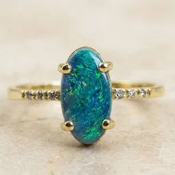 Spirit of Island Spirit of Island Gold Ring | Schwarzer Opal Nordlicht – Produktbild 1 von 1