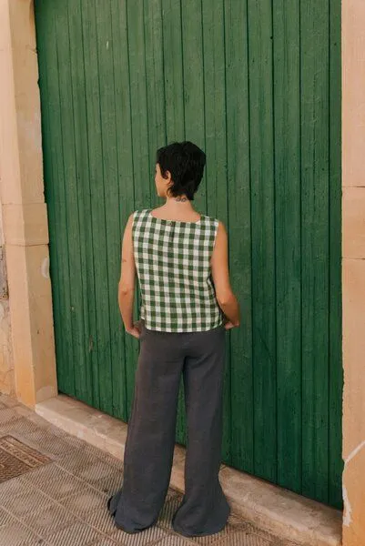 AmourLinen AmourLinen Klassisches ärmelloses Leinentop Lucia, Grünes gingham, – Produktbild 3 von 4