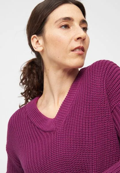 Givn Berlin Givn Berlin Damen Strickpullover mit V-Ausschnitt aus Bio-Baumwolle - ELSA, Dark pink, – Produktbild 4 von 4