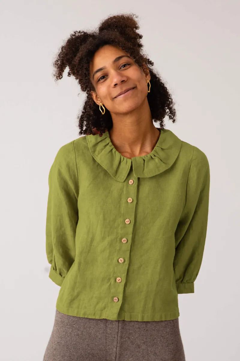 MATONA MATONA Damen vegan Bluse Mit Rüschenkragen Kardamom Grün, Hellgrün, – Produktbild 2 von 2
