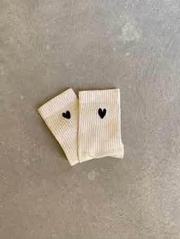 Jutelaune Jutelaune Black Heart Socks - GRS und OEKO-TEX Zertifizierungen – Produktbild 1 von 1