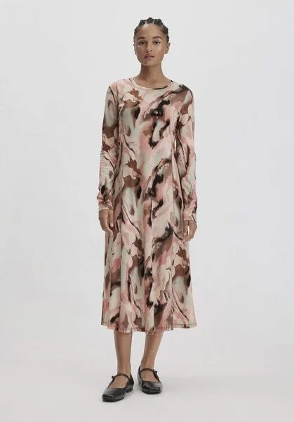 hessnatur hessnatur Print Premium Light Jersey Kleid Midi Slim aus reiner Bio-Baumwolle, Rosenholz, – Produktbild 1 von 4