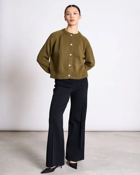 JAN N JUNE JAN N JUNE RELAXED CREWNECK CARDIGAN SIVIA GOTS, Green, – Produktbild 1 von 3
