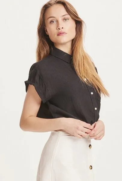 KnowledgeCotton Apparel KnowledgeCotton Apparel Leinenbluse - ASTER fold up short sleeve linen shirt - aus Bio-Leinen, Schwarz (black jet), – Produktbild 2 von 3