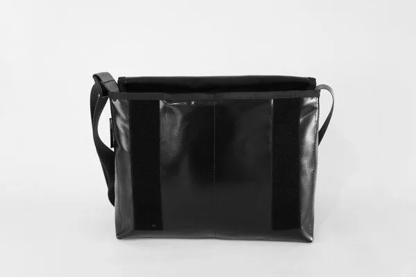 Leonca Leonca Taschen aus Feuerwehrschlauch in 3 Farben/ 5 Größen, Rot, – Produktbild 4 von 5