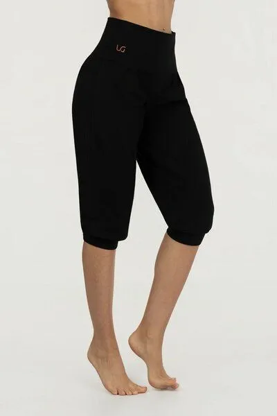 Urban Goddess Urban Goddess Capri Yoga Hose Sukha – Bio-Baumwolle, Onyx black (schwarz), – Produktbild 2 von 4