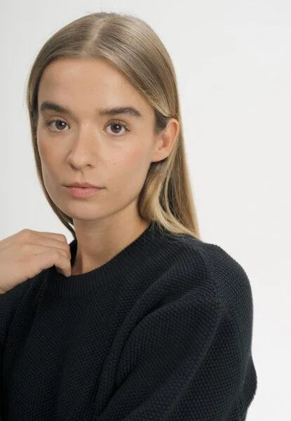 MELA MELA Strukturierter Strickpullover SURIYA aus 100% Bio-Baumwolle, Schwarz, – Produktbild 4 von 4