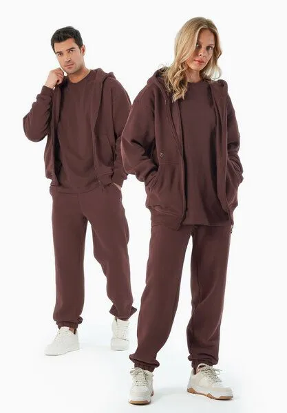 ORGANICATION ORGANICATION JENNA | Essentials Travel Unisex Full Zip-Hoodie aus Bio-Baumwolle und recyceltem Polyester, Bitter chocolate, – Produktbild 1 von 3