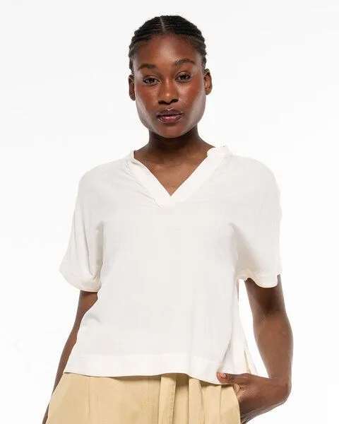Alma & Lovis Alma & Lovis Edles Blusenshirt aus fließendem EcoVero | V-Neck Blouse, Floral white (weiss), – Produktbild 1 von 4