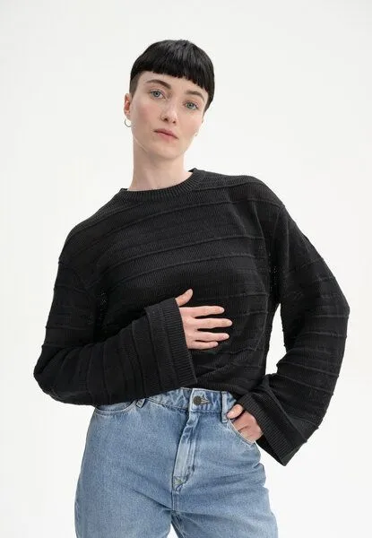 MELA Strukturierter Strickpullover JALIDI | von MELA | Fairtrade & GOTS zertifiziert, Schwarz, – Produktbild 1 von 4