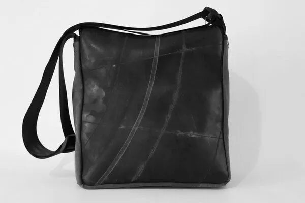 Leonca Leonca Taschen aus Traktorschlauch & Leinen in 5 Größen – Produktbild 7 von 8