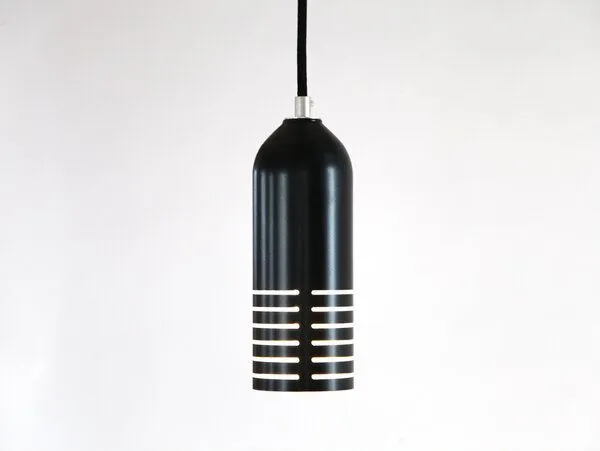 werkvoll by Lena Peter werkvoll by Lena Peter Recycling Feuerlöscher Schlitzlampe FIRELIGHT, Schwarz, – Produktbild 1 von 4