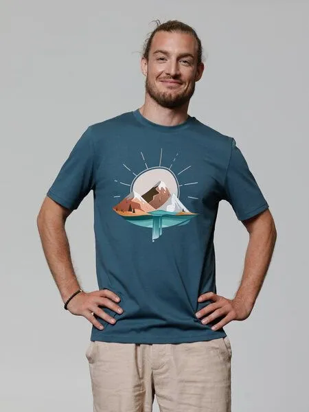 watapparel watapparel T-Shirt Unisex Sunrise & Lake, Stargazer, – Produktbild 2 von 3