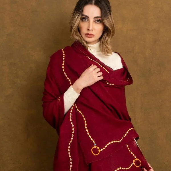 HeritageModa HeritageModa Burdgundy Handbestickte Kaschmir-Pashmina, Rot, – Produktbild 2 von 3