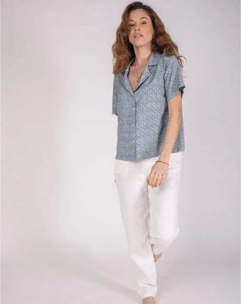 Aatise Aatise Oversize-Bluse mit kubanischem Zavi 100% EcoVero, Blau, – Produktbild 2 von 4