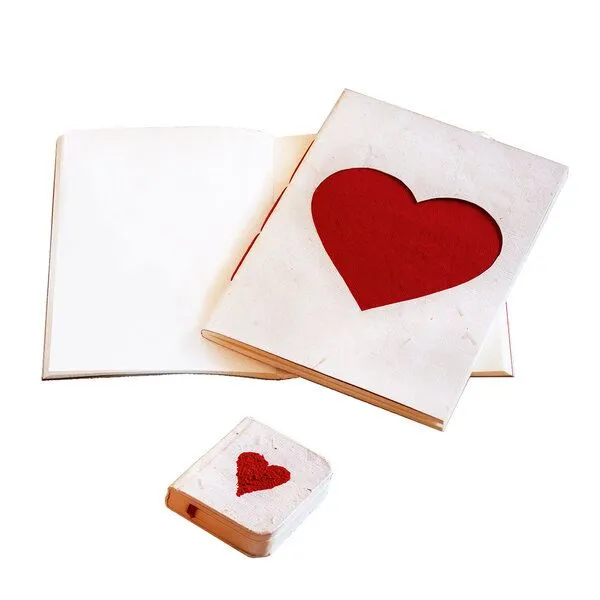 Sundara Sundara Notizbuch-Set „Love“ aus handgeschöpftem Biobaumwoll-Papier – Produktbild 1 von 3