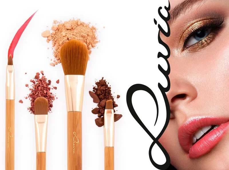 Luvia Cosmetics Kosmetikpinsel-Set TRAVEL BAMBOO, 4 tlg., 4 Pinsel aus Nurai-Haar, vegan, in Reisegröße, mit Pinselhalter., Braun, – Produktbild 4 von 5