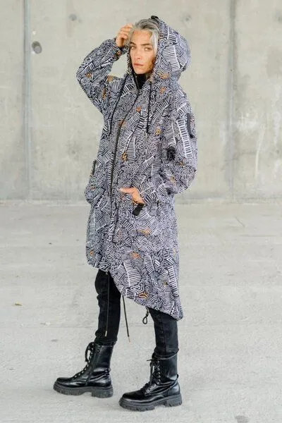 KOKOworld Parka Sumba Damen – lange Jacke mit Kapuze – warm, bequem & winddicht – einzigartiger KOKOworld Print – fair produziert in EU, Seguro (mehrfarbig), – Produktbild 2 von 4