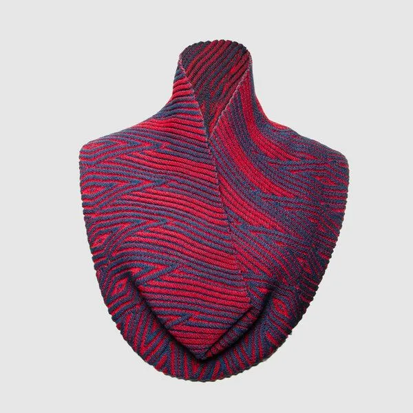 LANARTO slow fashion LANARTO slow fashion Loop-Schal Twist gestrickt aus mulesingfreier Merinowolle, Rot, – Produktbild 1 von 3