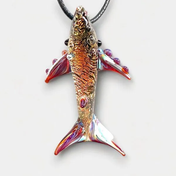 Der Lindwurm Der Lindwurm Kette mit Glasanhänger in Tierform, Rot, – Produktbild 5 von 5