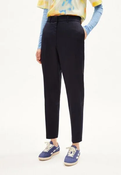 ARMEDANGELS ARMEDANGELS Warmaar - Damen Webhose aus Bio-Baumwoll Mix, Night sky, – Produktbild 1 von 4