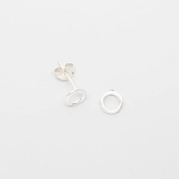 fejn jewelry fejn jewelry Ohrstecker 'satin circle', Silber, – Produktbild 1 von 4