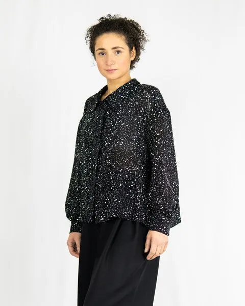 keijn keijn Bluse POLLY – Bluse mit verdeckter Knopfleiste & modernem Kragen – Produktbild 1 von 4