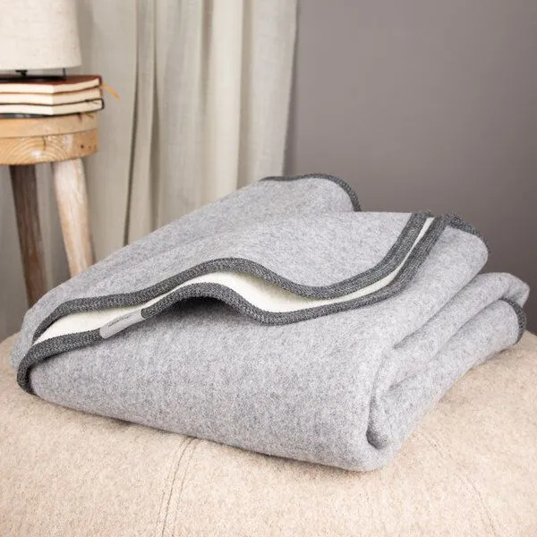 nahtur-design nahtur-design Lodendecke | Warme Wolldecke | Kuscheldecke aus 100% Schurwolle, Grau/beige (grau), – Produktbild 3 von 4