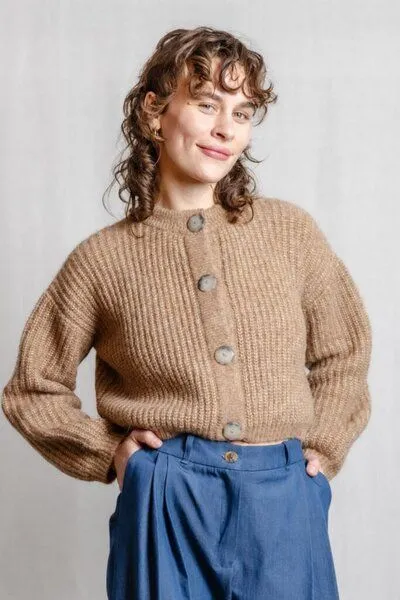 Jyoti - Fair Works Jyoti - Fair Works Baby-Alpaka Strickcardigan Betana, Kamel, – Produktbild 1 von 4