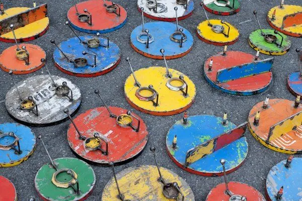 Moogoo Creative Africa Moogoo Creative Africa Garderobe 2-fach aus recycelten Ölfässern, Gelb, – Produktbild 2 von 2