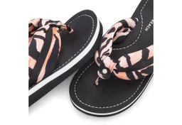 VENICE BEACH VENICE BEACH Sandale, Badeschuh, Badelatsche, Flip Flop, Badeschlappe, Sommerschuhe Badezehentrenner Zehentrenner mit wasserabweisender und leichter Sohle VEGAN – Produktbild 1 von 1