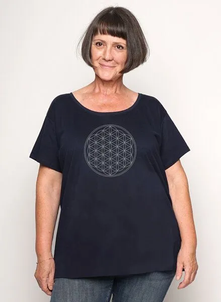 Peaces.bio - handbedruckte Biomode Peaces.bio - handbedruckte Biomode Loosefit Shirt Die Blume des Lebens, Navy, – Produktbild 1 von 2