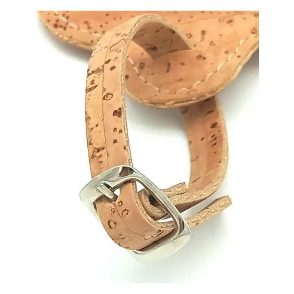Kork-Deko Kork-Deko Kofferanhänger aus Korkstoff (Beige) mit Schnalle – Produktbild 8 von 8