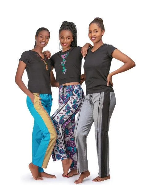 Africulture Croptop Africulture mit Kitengestoff Verzierung, Schwarz, – Produktbild 4 von 4