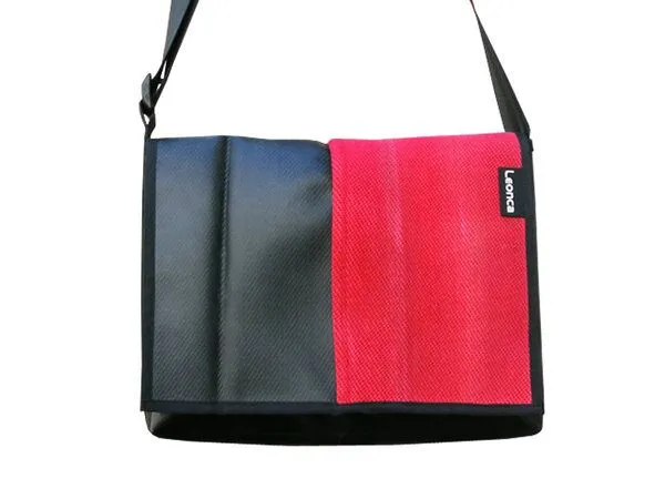 Leonca Leonca Taschen aus Feuerwehrschlauch in 3 Farben/ 5 Größen, Rot, – Produktbild 1 von 5