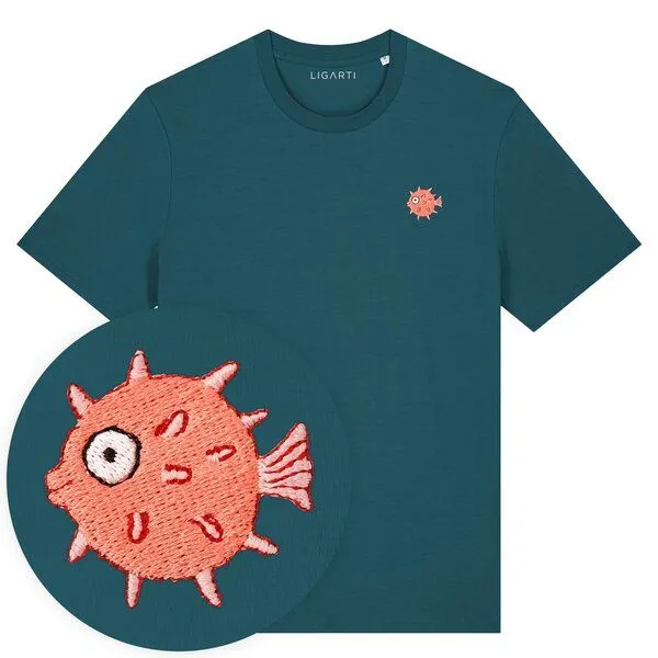 LIGARTI Besticktes T-Shirt – Kurt der Kugelfisch – LIGARTI Tiermanufaktur, Petrol, – Produktbild 1 von 4