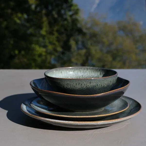 Izanami Tableware Izanami Tableware Dinner Set für Zwei, 8 tlg - Krumme Lanke, Blau, – Produktbild 3 von 3