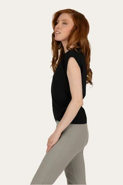 Urban Goddess Urban Goddess Aurora Yoga & Pilates Wickel-Top, Onyx black (schwarz), – Produktbild 2 von 4