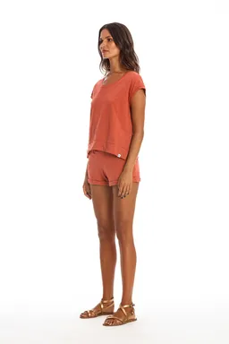 RAVENS VIEW IBIZA RAVENS VIEW IBIZA Damen vegan T-Shirt Ivy Erde Rot – Produktbild 1 von 1