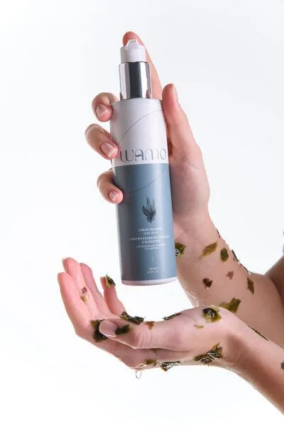 Manulena Manulena Pflegende Handcreme Wamo 250 ml mit Algen- und Planktonextrakten – Produktbild 3 von 3