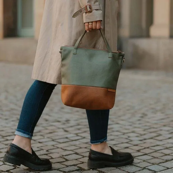 BOWLEANIES TASCHEN BOWLEANIES TASCHEN Mittelgroße Umhängetasche aus Lederfaserstoff, Khaki & braun, – Produktbild 2 von 4