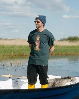 LAKOR LAKOR T-Shirt aus Bio-Baumwolle - An Otter Coffee – Produktbild 1 von 1