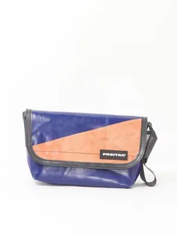 Freitag Freitag F41 Hawaii Five-O - blue red (000004499193) – Produktbild 1 von 1
