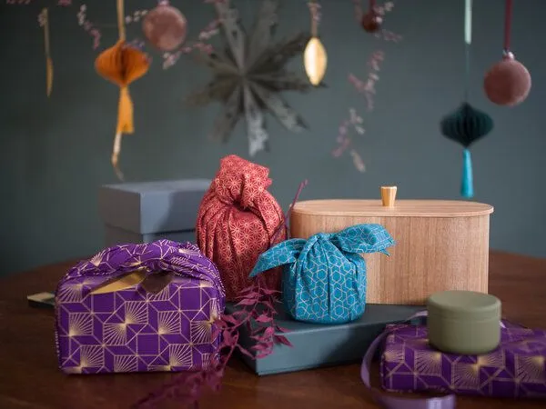 FabRap Gift Wrap FabRap Gift Wrap Wiederverwendbare Geschenkverpackung Furoshiki (einseitig), Gold moons (goldmonde), – Produktbild 3 von 4