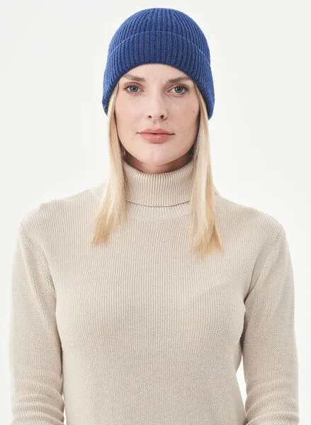ORGANICATION ORGANICATION Strick-Beanie aus Bio-Merinowolle und Bio-Baumwolle, Petrol blue, – Produktbild 1 von 4